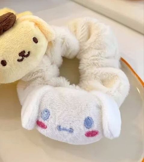 SCRUNCHIE SANRIO CINNAMOROLL