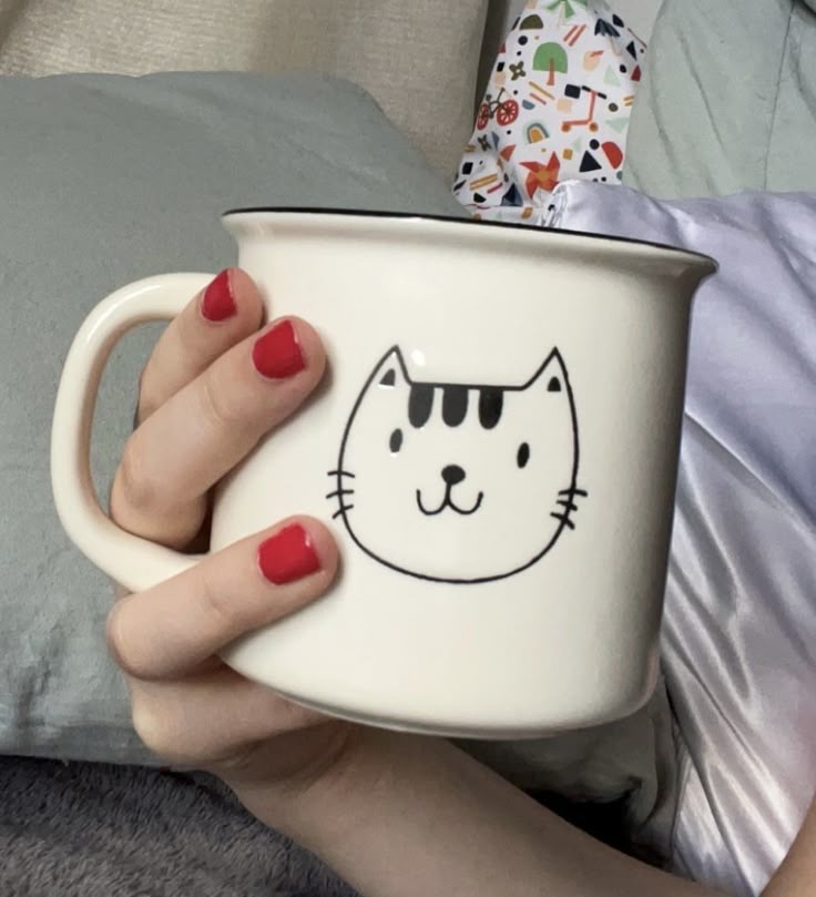 Taza gato blanca