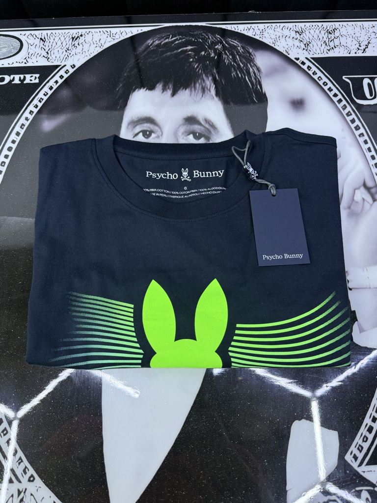 C.R psycho bunny L 11