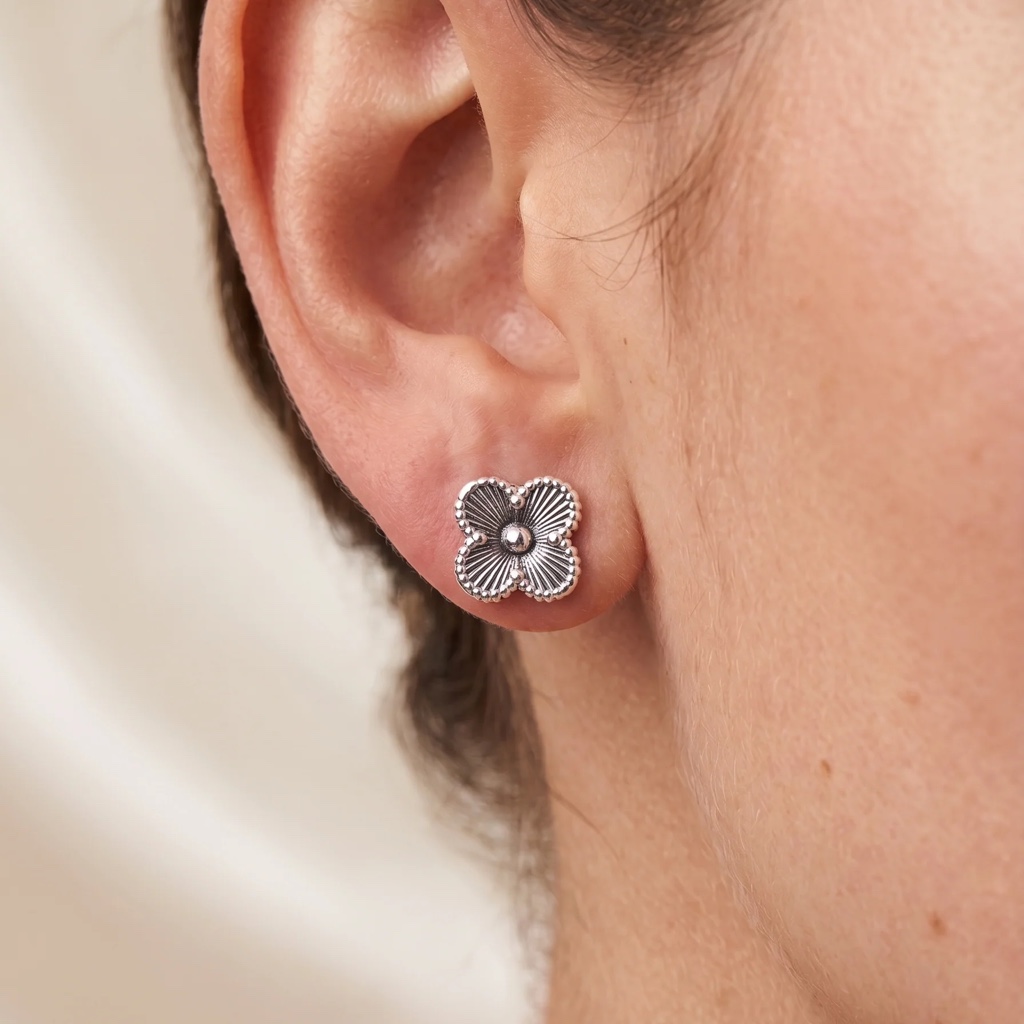 Arete Mini Van Cleff Plateado