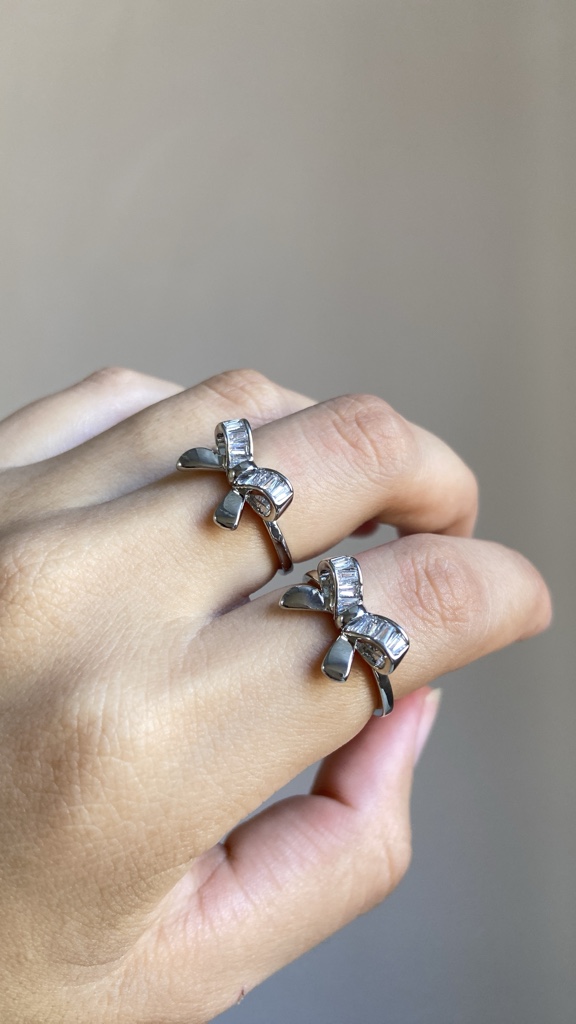 Anillo lazo plateado