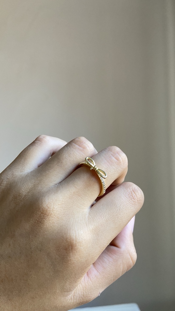 Anillo Lazo Dorado Minimalista