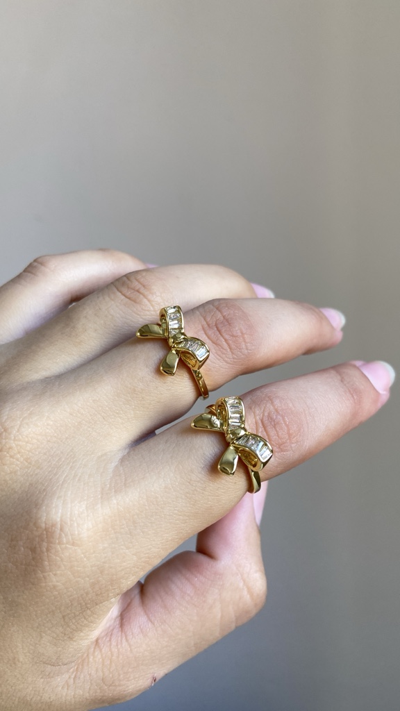 Anillo lazo dorado