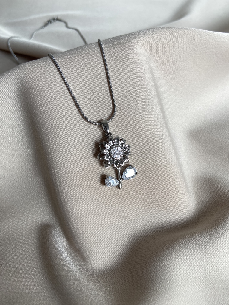 Collar Margarita Giratorio