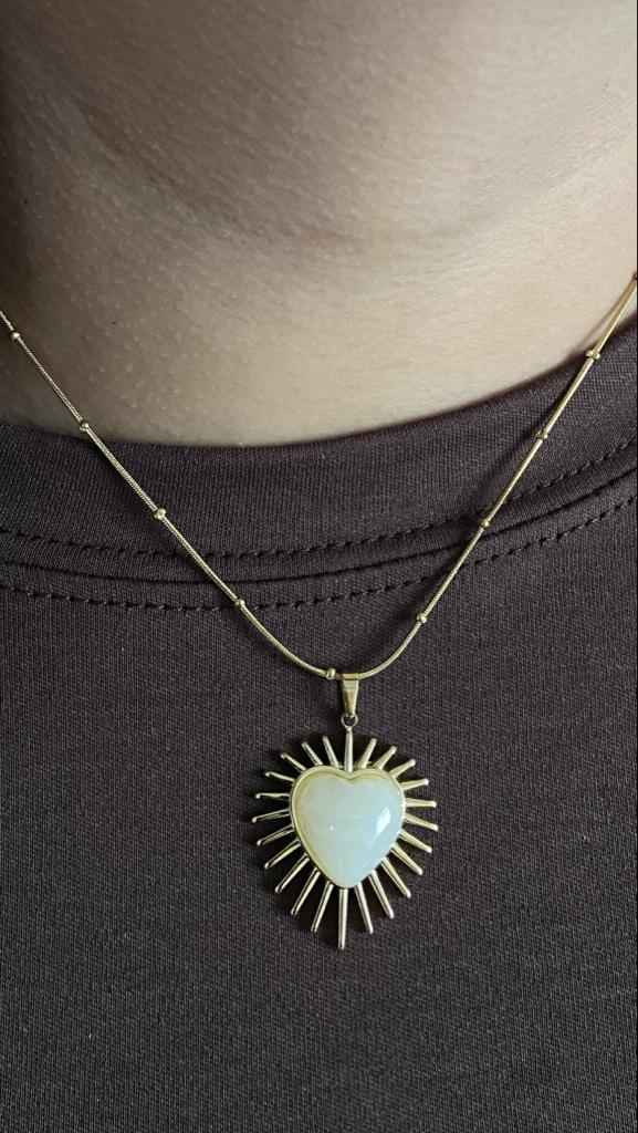 Colla corazon estrellado blanco