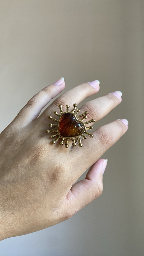 Anillo corazón púas marrón