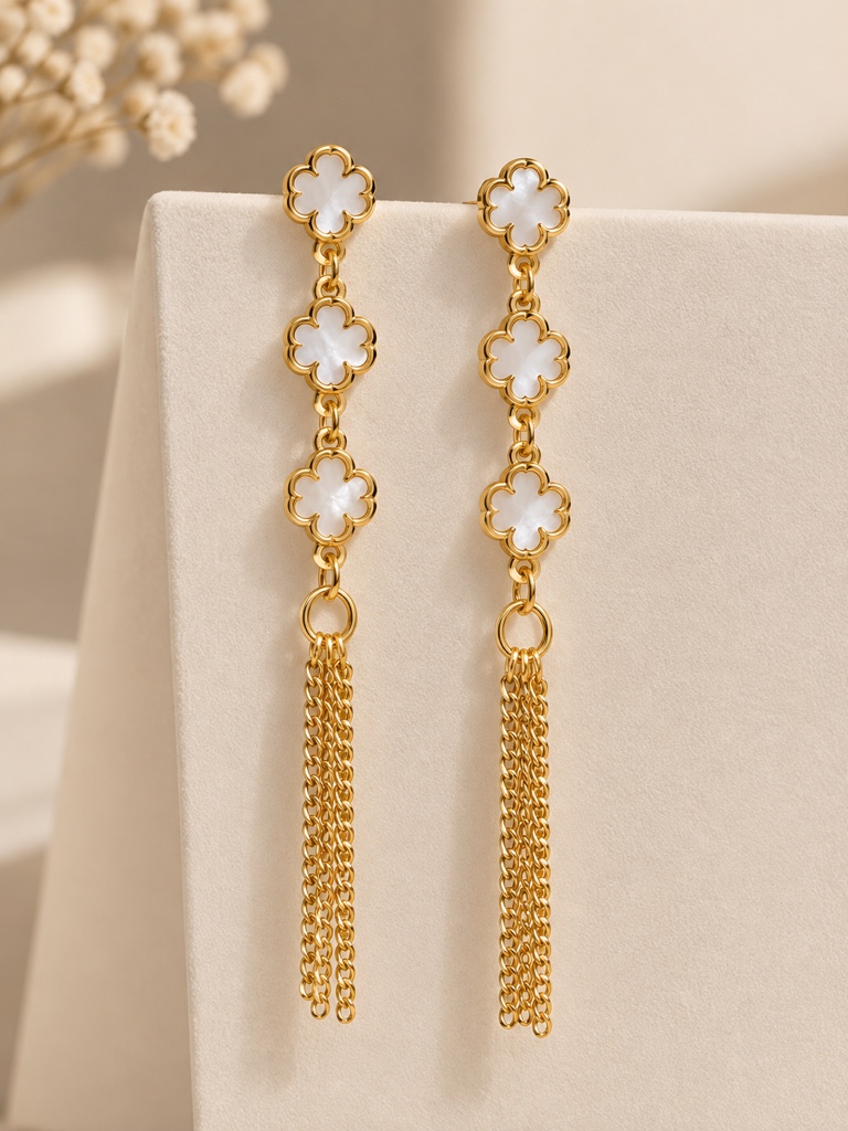 Arete Largo Dorado con blanco