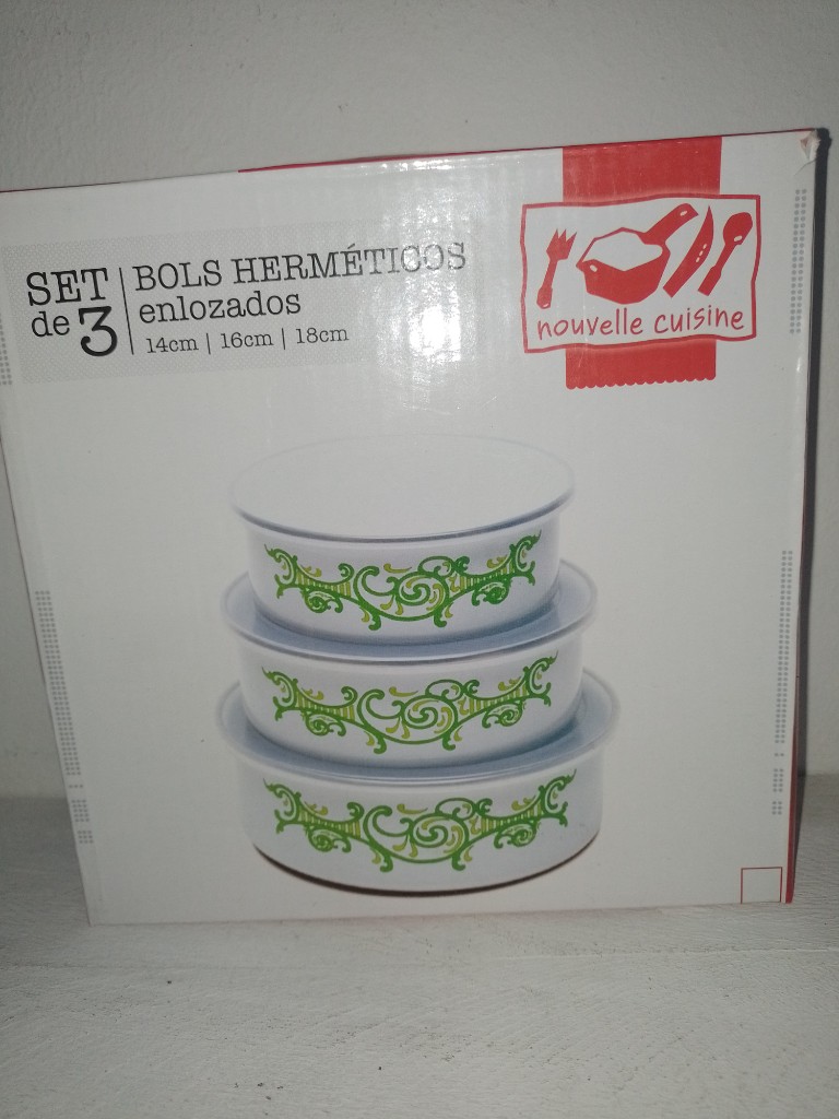 Set bols enlosados