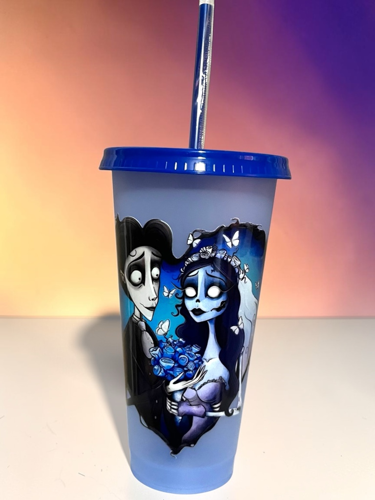 Vaso azul El cadáver de la novia con tapa y bombilla