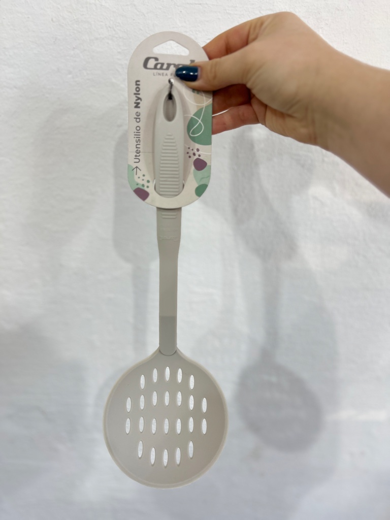 Espumadera nylon carol