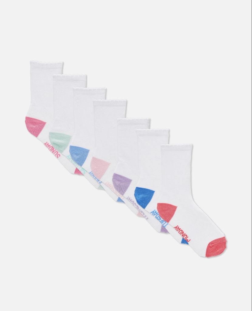 Medias blancas con detalles de colores surtidos