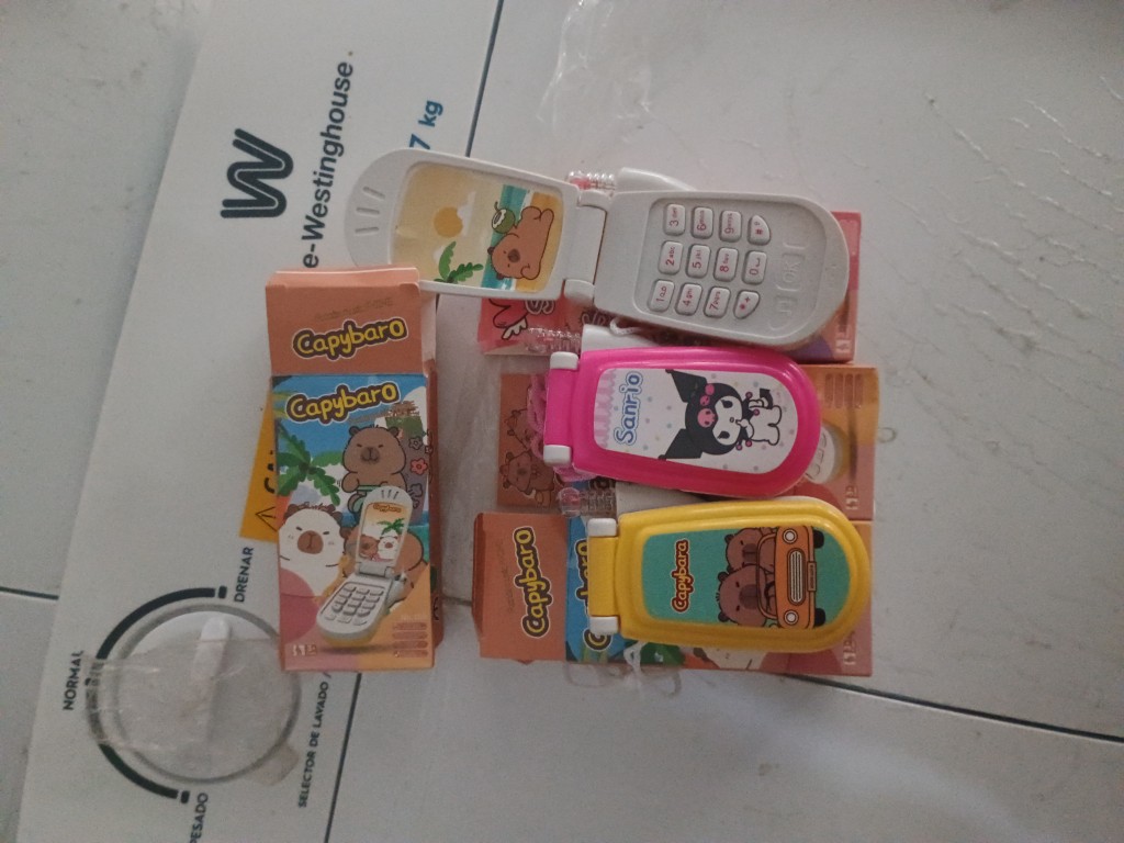 Celular juguete plegable