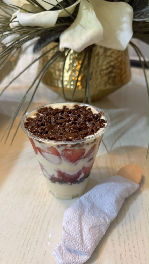 FRESAS CON CREMA