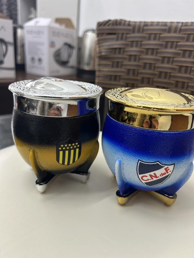 Mate Peñarol y nacional