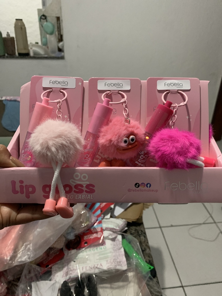 Gloss pelucia