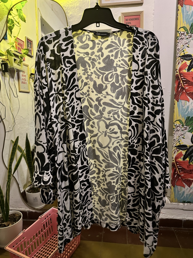 RCW Casual kimono blanco y negro