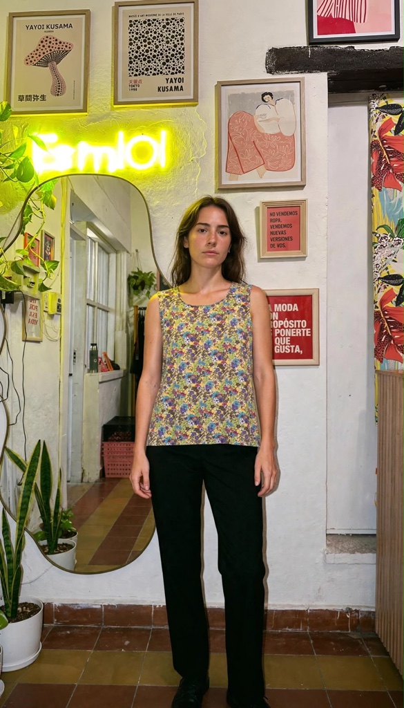 Mountain Lake remera floral