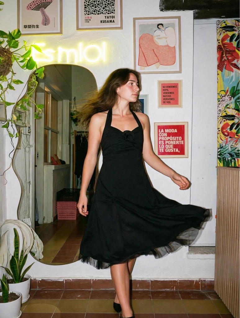 Vestido negro halter