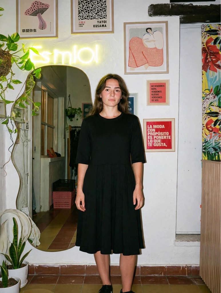 Vestido negro manga 3/4