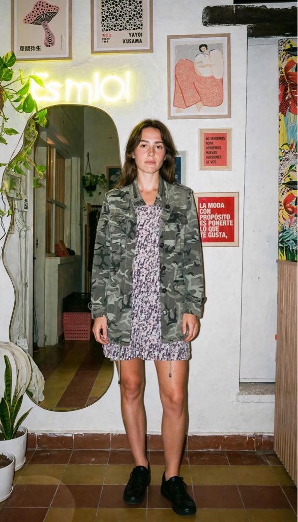 Campera camuflada verde forever 21 Talle M