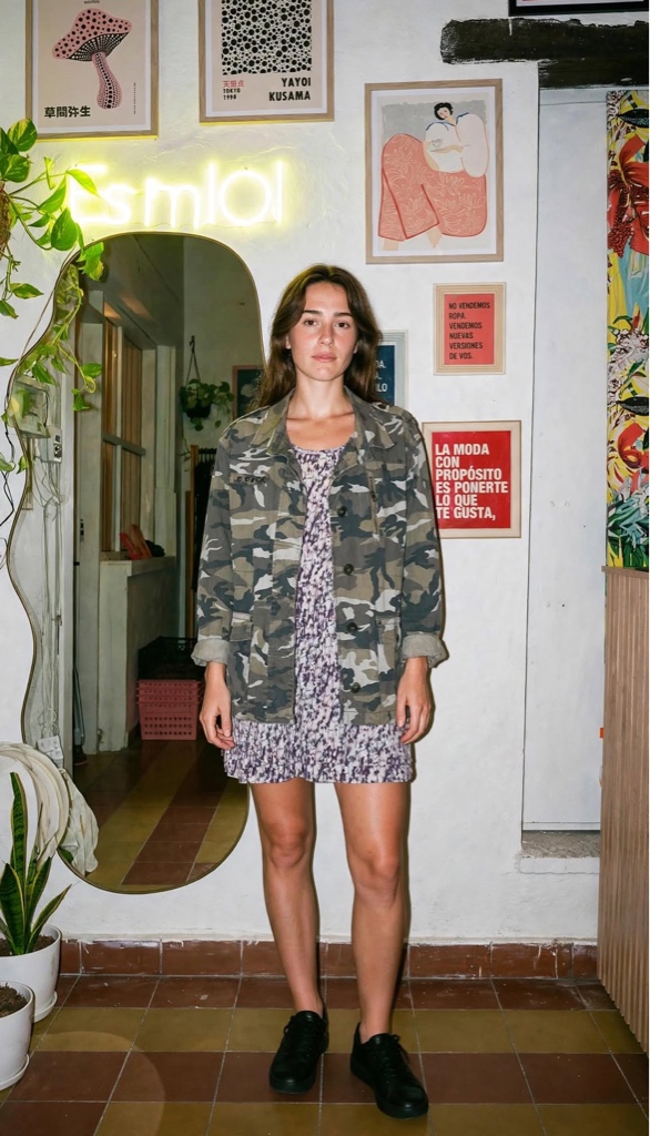 Campera camuflada verde Talle M