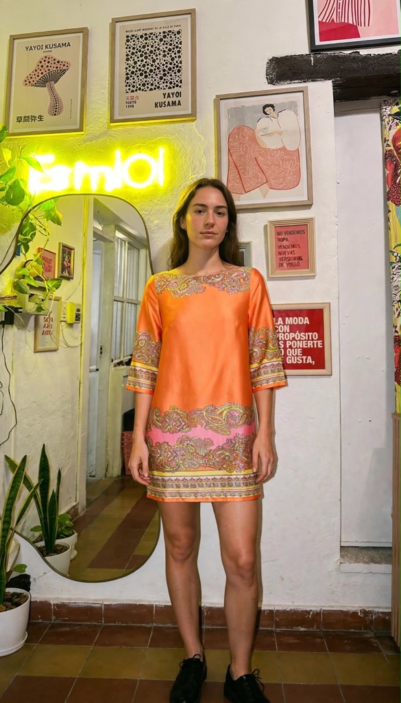 Vestido naranja estampado seda talle S