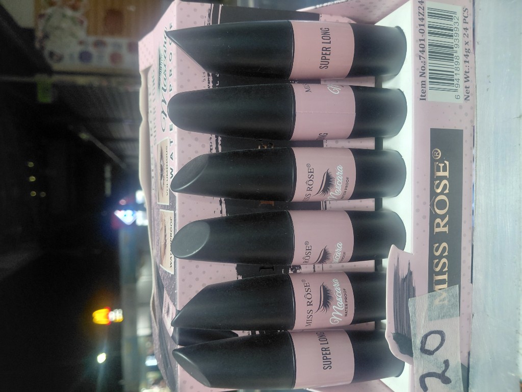 mascara para pestañas miss rose