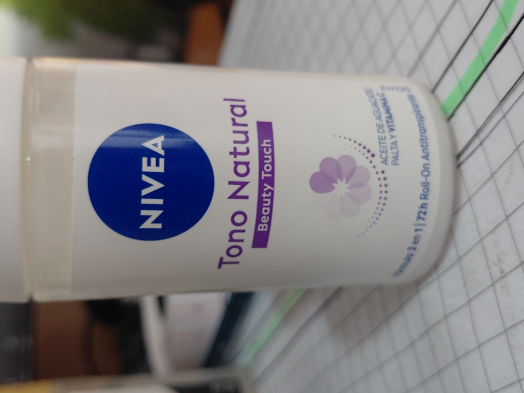 Desodorante Roll-On Nivea BeautyTouch