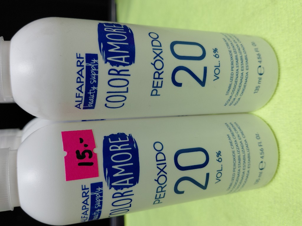 Peroxido alfaparf 20V.