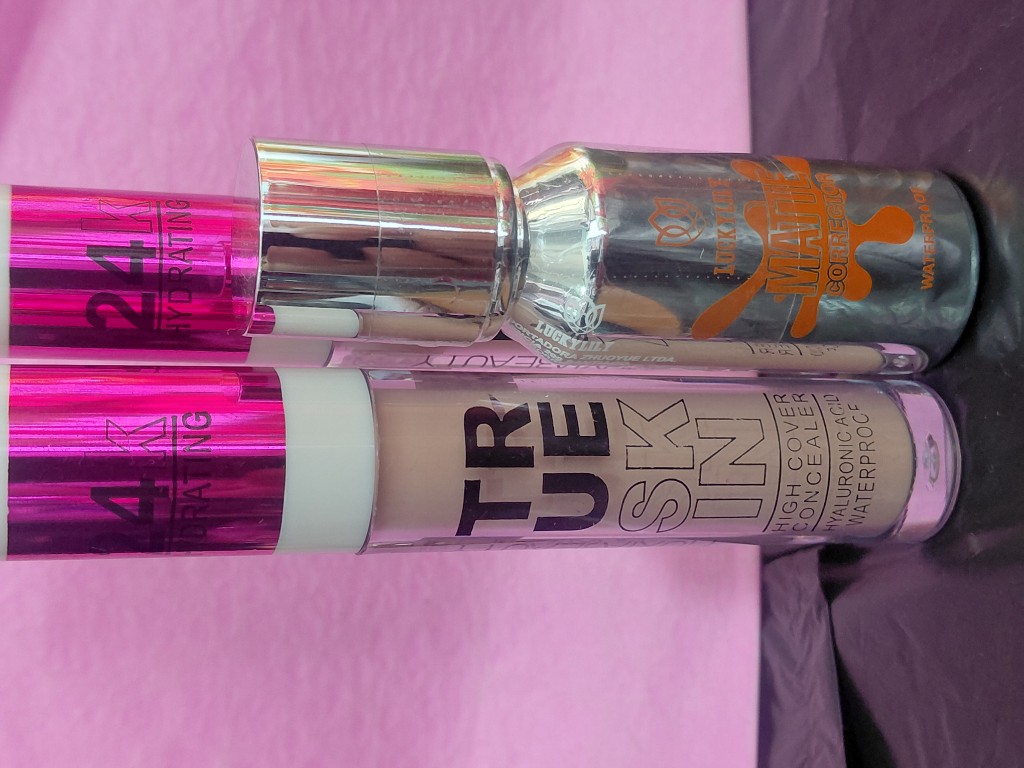 Corrector matte luck y lily y TRUE SKIN