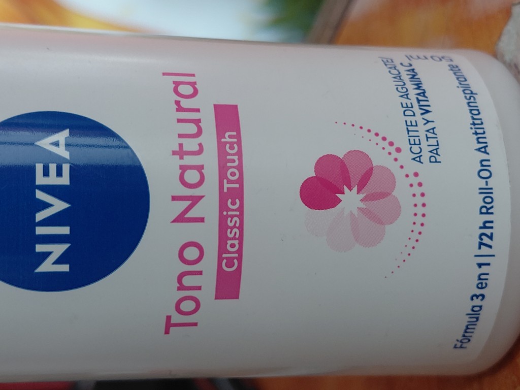 Desodorante Roll-On Nivea Classic Touch