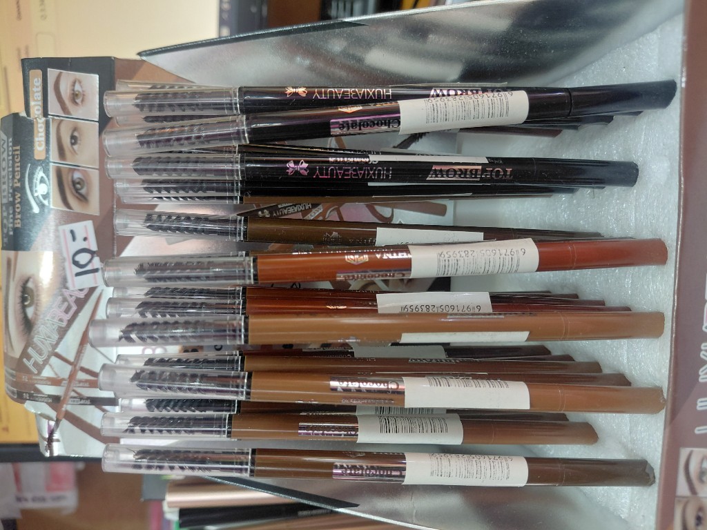 Delineador P/Cejas Retractil HudaBeauty