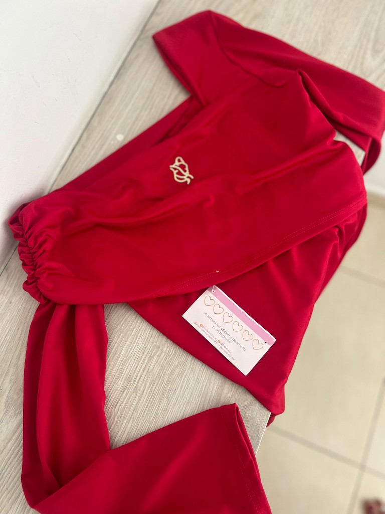 Blusa cruzada marca propia manga larga