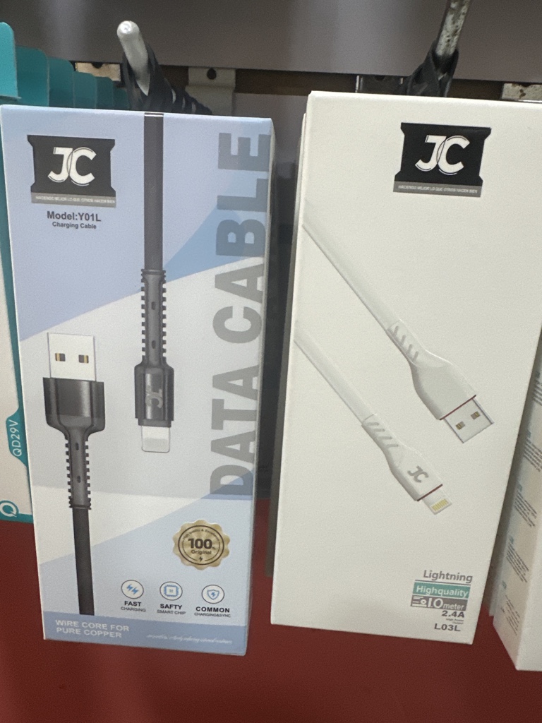 CABLE USB IPHONE