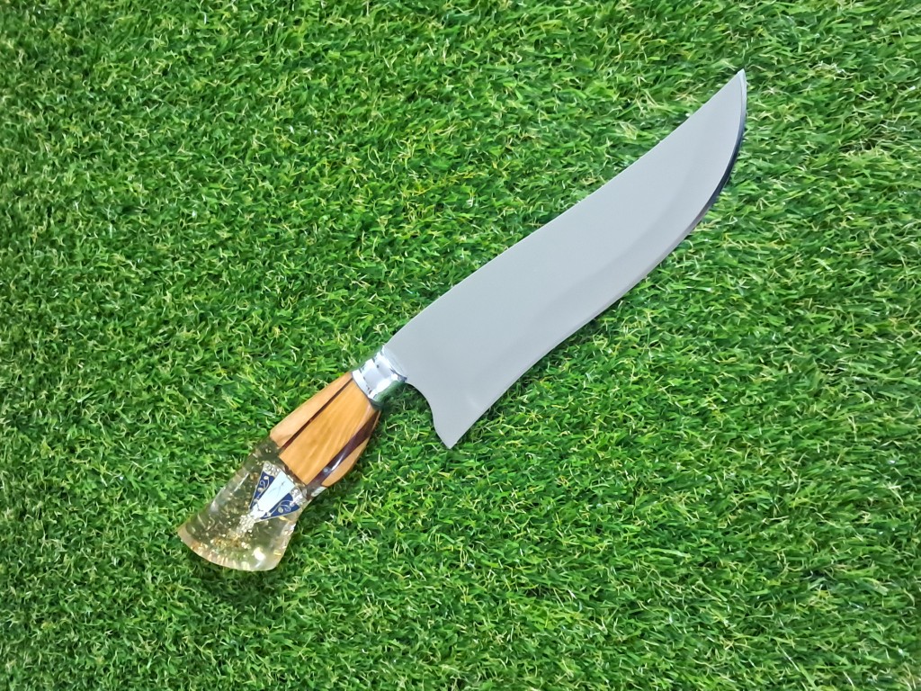 Picanheira 8" - cabo pingente Nossa Senhora dourado - lâmina aço inox 3 mm