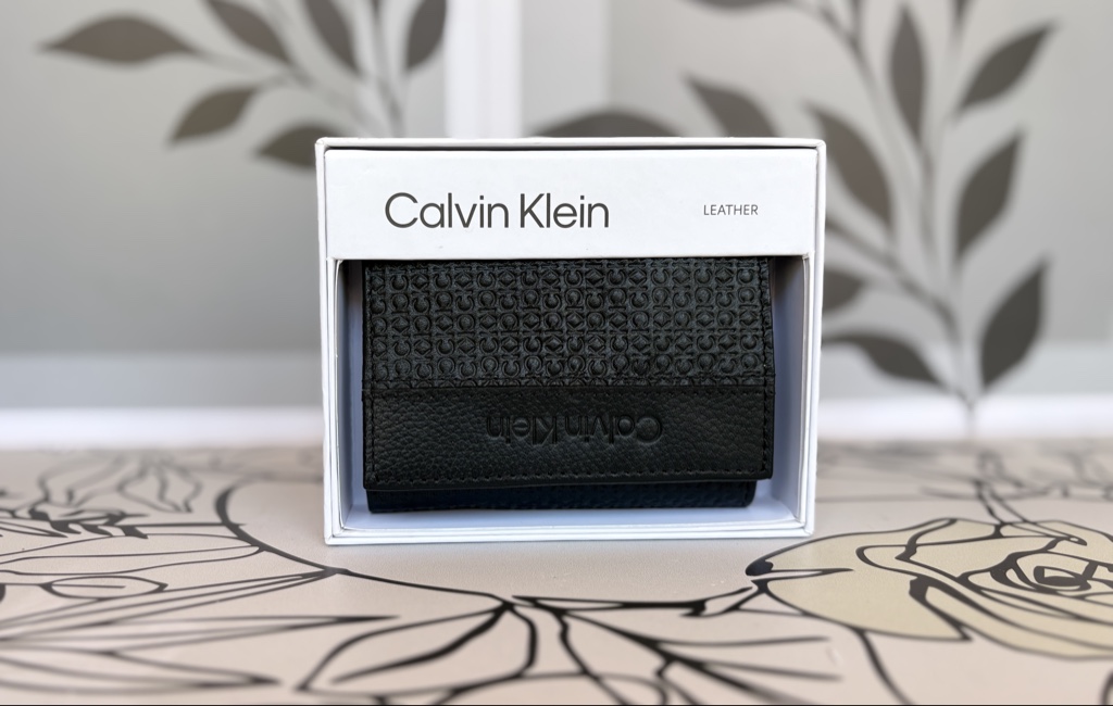 Billtera 3 cuerpos Calvin Klein- black