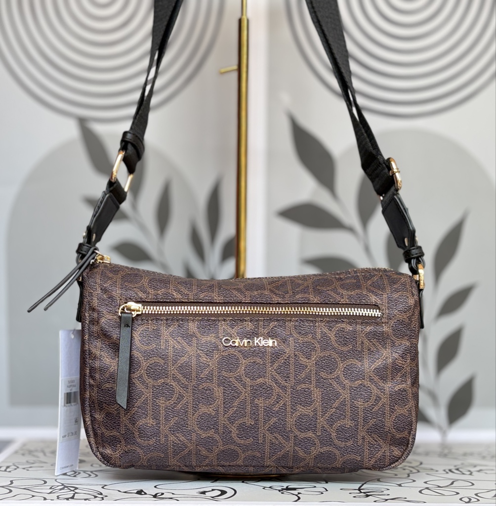 Crossbody CK Monogramiado en tela mojada