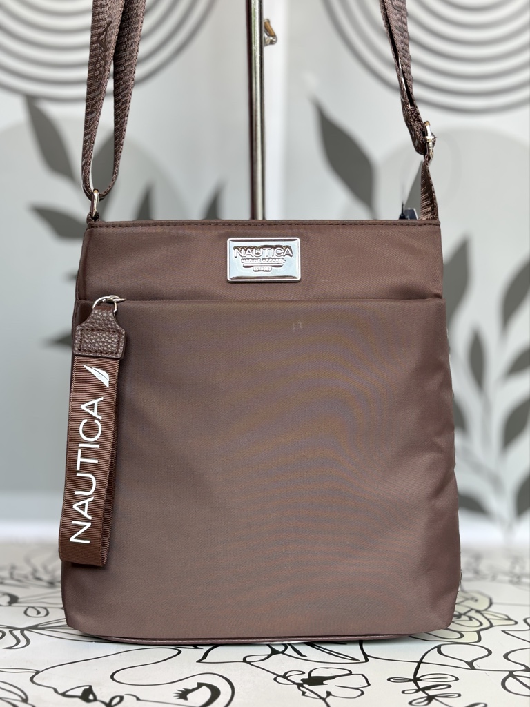 Crossbody deportiva en tela mojada Nautica