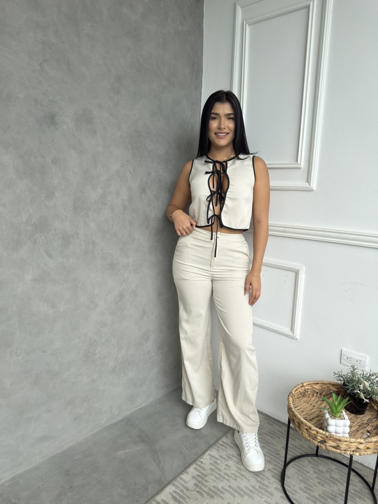 Conjunto beige top y pantalon