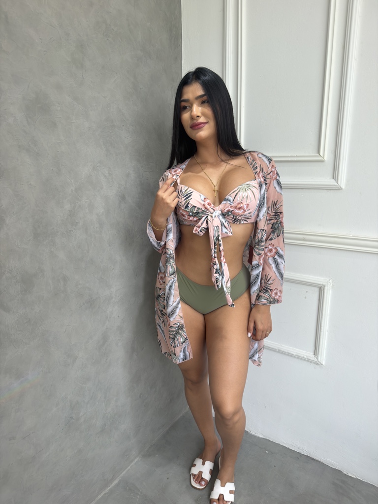 Kimono floral rcon bikini verde y rosa