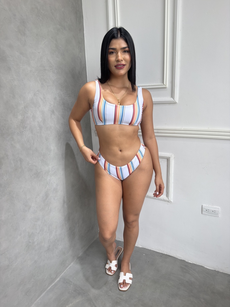 Traje de baño de colores reversible