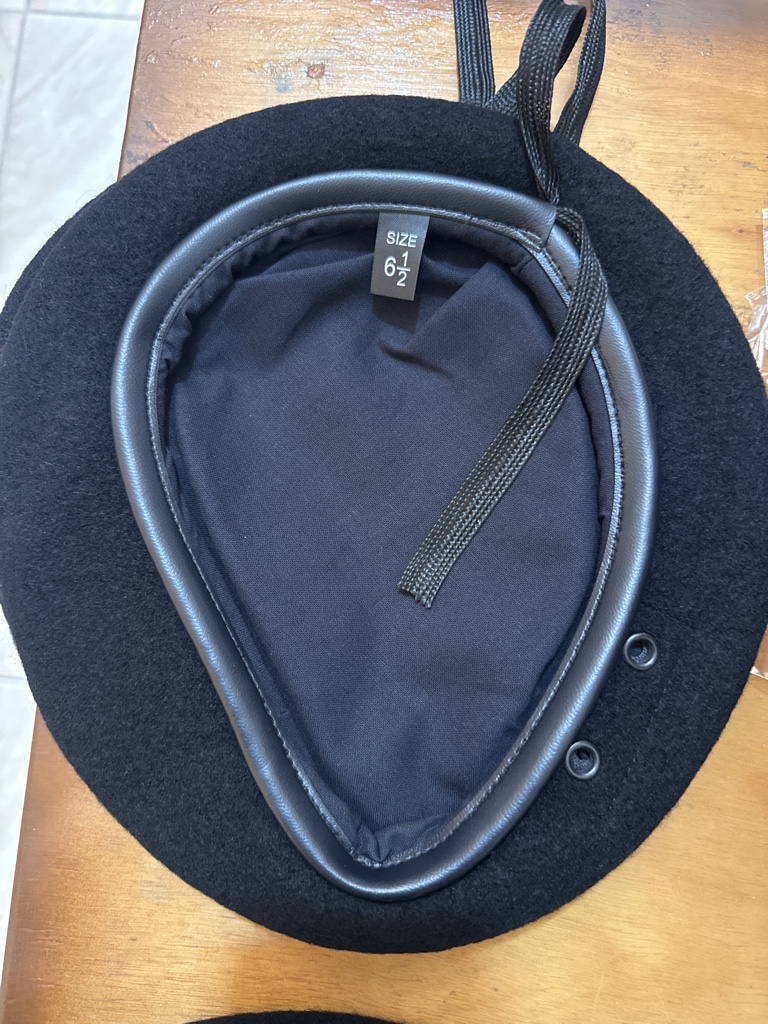 Boina 61/2 rothco negro