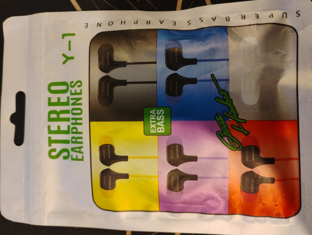 Stereo Earphones Y-1 negros