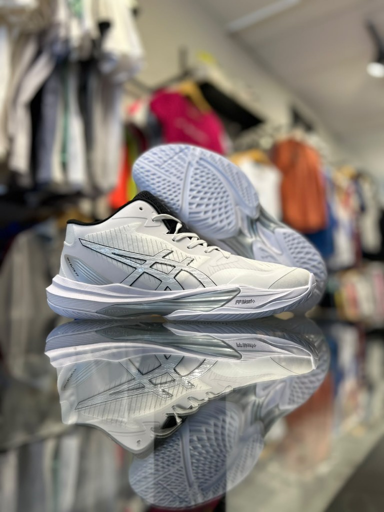 Asics Contend 8