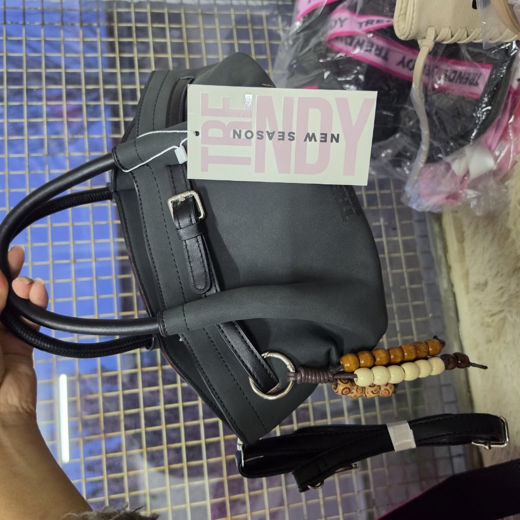TRENDI tote negra