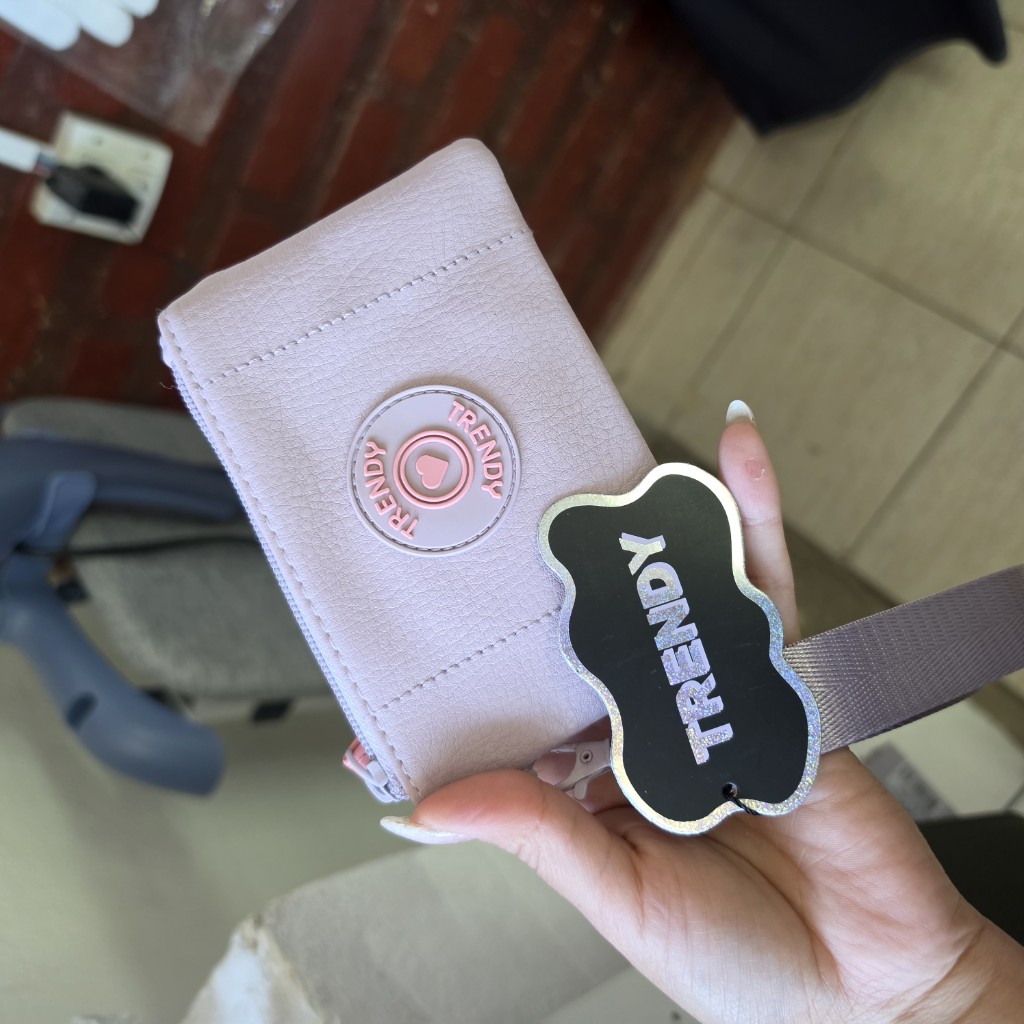 TRENDY billetera lila