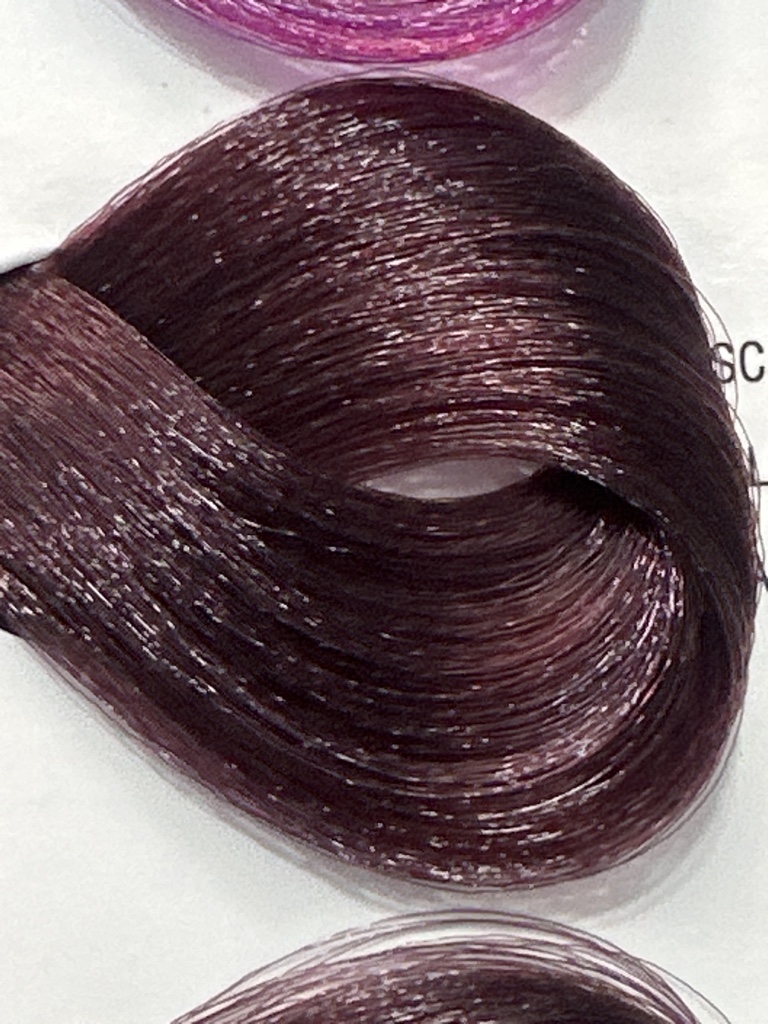 6.7 Atricos rubio oscuro violeta
