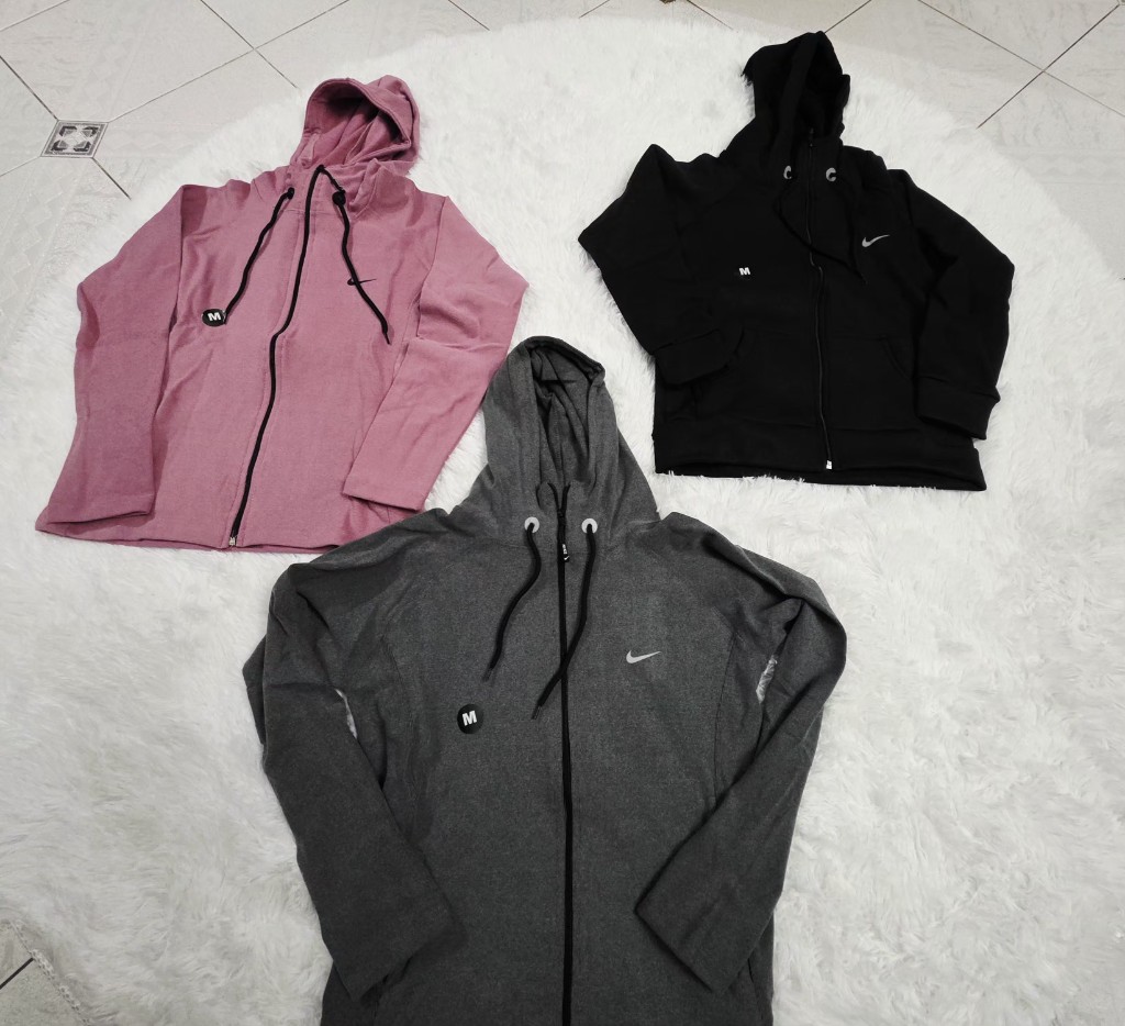 Campera con capucha