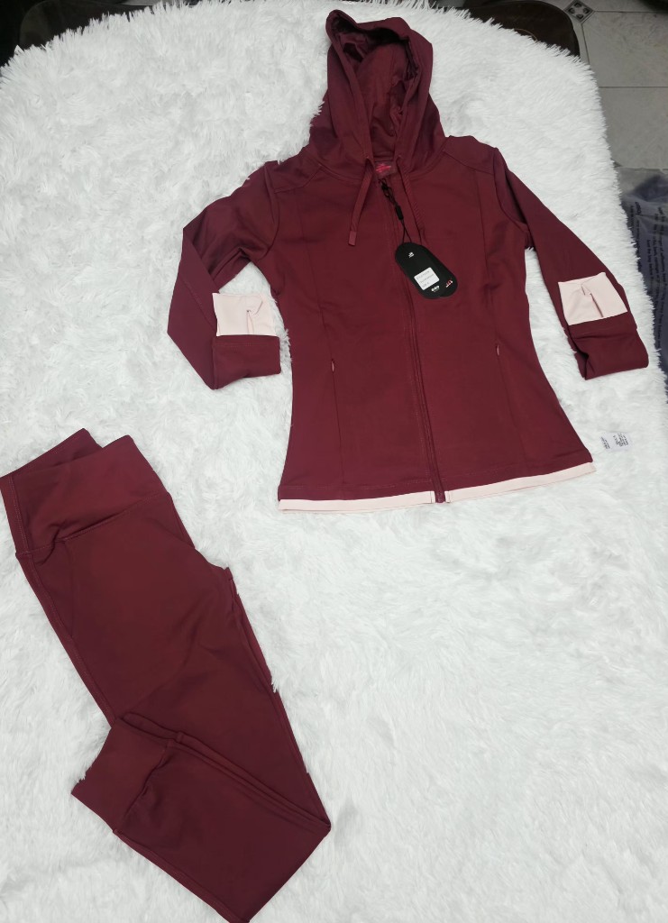 Conjunto I run dos piezas