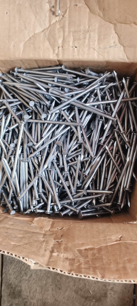 Clavos metalicos galvanizados de pulgadas